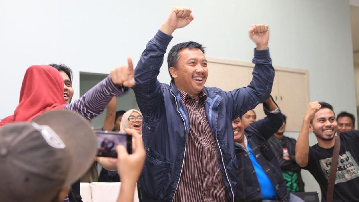 Menpora Imam Nahrawi menyambut gembira kemenangan Indonesia atas Filipina (Foto: Istimewa)