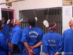 Puluhan Tahanan Polres Brebes Semangat Ikuti Lomba 17 Agustus