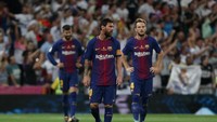 Barcelona tak bisa berbuat apa-apa di leg kedua. Mereka cuma mencatatkan dua attempts on target sepanjang laga (Foto: Sergio Perez/Reuters)