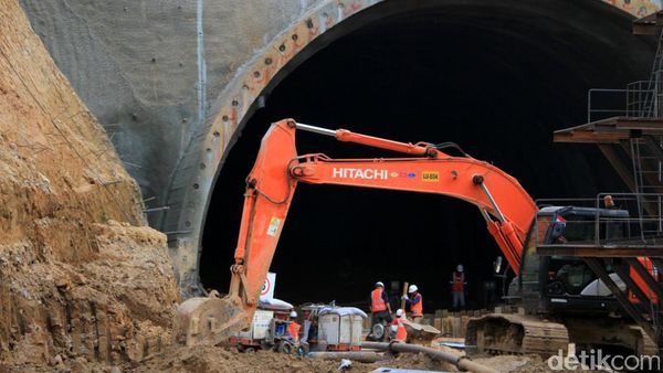 Foto : Mengintip Proyek Terowongan Tol Cisumdawu