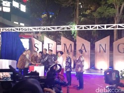 Presiden Jokowi Resmikan Simpang Susun Semanggi, Megawati Hadir