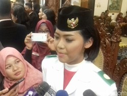 Ditunjuk 1 Jam Sebelum Upacara, Fariza Deg-degan Bawa Baki Bendera
