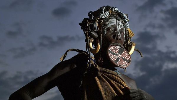 Keren atau Mengerikan? 6 Potret Modifikasi Tubuh Paling Ekstrem