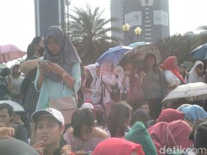 Fans Antre dari Pagi untuk Taeyeon-Hyoyeon di Countdown Asian Games 2018