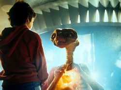 Film E.T Sebenarnya Memiliki Akhir Cerita yang Berbeda