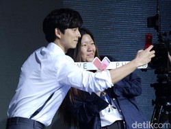 Jadi Brand Ambassador Zenfone 4, Gong Yoo Didatangi Fans 6 Negara