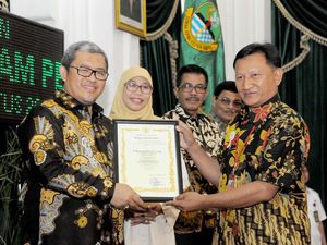Gubernur Jabar Beri Penghargaan untuk 70 Orang dan Lembaga Inspiratif