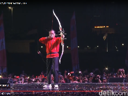 Ala Robin Hood, Begini Gaya Jokowi Resmikan Countdown Asian Games
