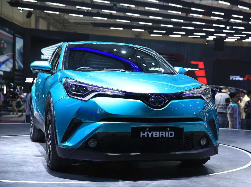 Kalau Hybrid Diproduksi di Indonesia, Toyota Banting Harga? Kalau Hybrid Diproduksi di Indonesia, Toyota Banting Harga?