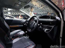 Kabin Mobil Sebaiknya Dibersihkan dari Asap Rokok 3 Bulan Sekali