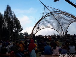 Sono Seni Ensemble dengan Keroncong Jazz, Buka Hari Kedua Jazz Gunung Bromo