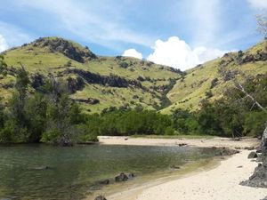 Ya Tuhan, Pantai di Maumere Ini Cantik Banget!