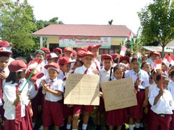 Hore! Desa di Sumut Ini Akhirnya Merdeka dari Gelap Gulita