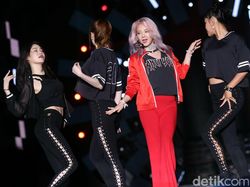 Nyanyi Tiga Lagu, Hyoyeon Bikin Heboh Panggung HUT Transmedia