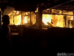 Kobaran Api di Pasar Pagi Kaliwungu Kendal Mulai Terlokalisir