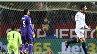 Madrid menelan kekalahan ketiganya bersama Zidane di ajang La Liga pada 15 Januari 2017. Bertamu ke Sevilla, Cristiano Ronaldo dkk kalah 1-2. (Aitor Alcalde/Getty Images)