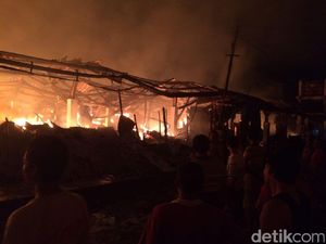 80 Persen Pasar Pagi Kaliwungu Hangus Terbakar