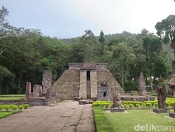Mitos Tes Keperawanan di Candi Sukuh