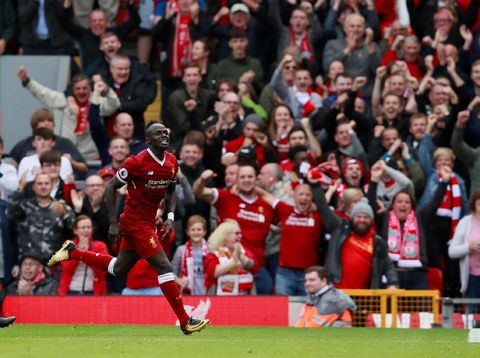 Mane Bawa Liverpool Taklukkan Palace