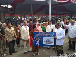 HUT ke-72 Jabar, BJB Bagi-bagi Mobil, Motor dan Tiket Umroh untuk PNS HUT ke-72 Jabar, BJB Bagi-bagi Mobil, Motor dan Tiket Umroh untuk PNS