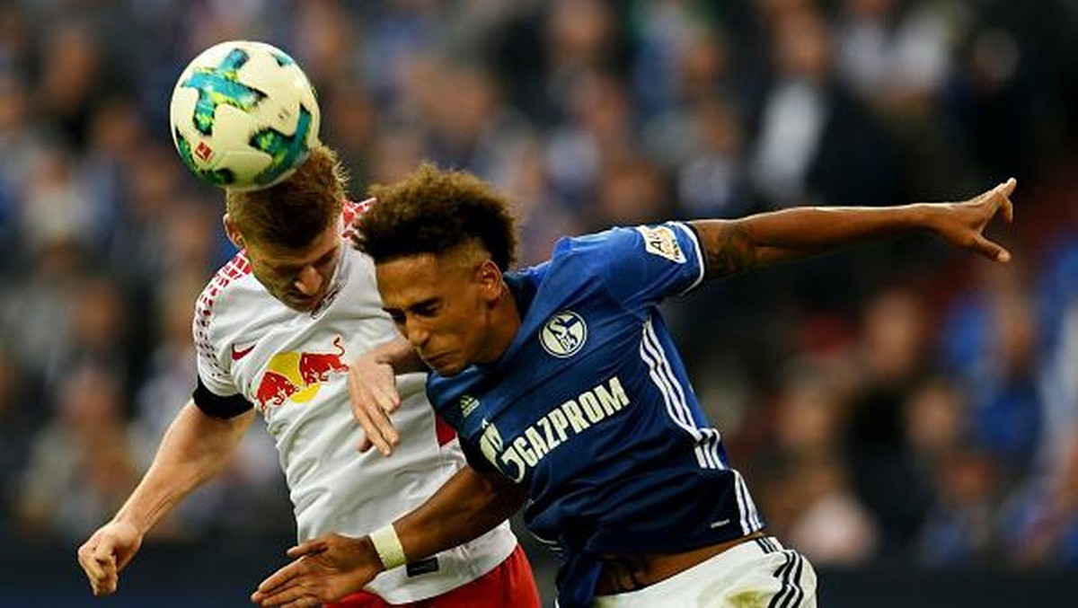Leipzig kalah 0-2 dari Schalke 04 (PATRIK STOLLARZ/AFP)