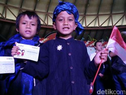 75 Anak Baduy Luar Dapat Tabungan Sosial dari Kemensos dan BNI