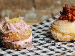 Burger, Donat dan Es Krim, Kalau Disatukan Kayak Apa Ya Rasanya?