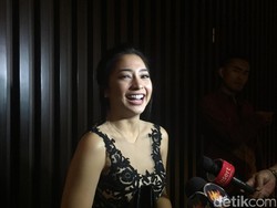 Gandeng Kekasih ke Undangan, Nikita Willy Ogah Ditanya-tanya