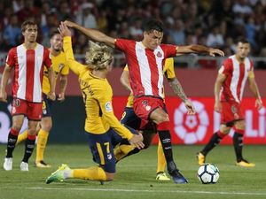 Griezmann Dikartu Merah, Atletico Imbangi Klub Promosi La Liga