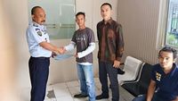Foto: Mirisnya Kuli Bangunan yang Dibui 158 Hari Tanpa Kesalahan