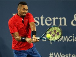 Detik-detik Kyrgios Ngamuk Banting Raket dan Lempar Kursi