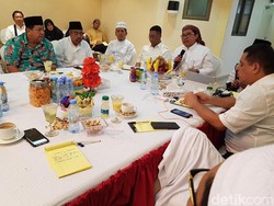 DPR ke Madinah: Soroti Pemondokan Jemaah Haji dan Makanan Basi