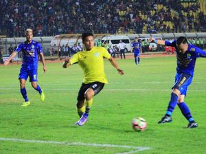 Pelatih Persegres Sayangkan Peluang yang Terbuang Pelatih Persegres Sayangkan Peluang yang Terbuang