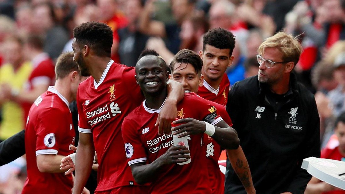Sadio Mane merayakan gol ke gawang Palace (Jason Cairnduff/Reuters)