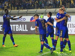 Umuh Tak Keberatan Jika Persib Tanding di SUGBK Tanpa Bobotoh