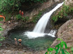 Catat, 3 Air Terjun Cantik di Padang