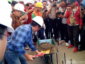 Djarot Minta Resto Apung di Muara Angke Selesai dalam 10 Bulan