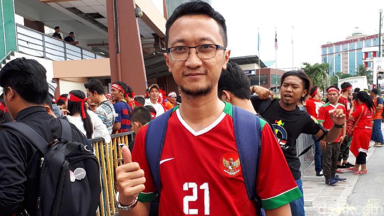 Terbang dari Bangkok demi Sehari bareng Timnas Indonesia Terbang dari Bangkok demi Sehari bareng Timnas Indonesia