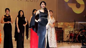 Miss Auto Show 2017 Bikin Mata Lelaki Tak Berkedip
