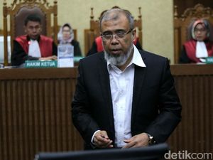 Umrah Pakai Duit Suap, Patrialis: Saya Tak Makan Uang Rakyat Umrah Pakai Duit Suap, Patrialis: Saya Tak Makan Uang Rakyat