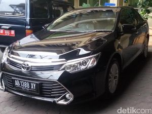 Pimpinan DPRD DIY Dapat Jatah Mobil Baru Senilai Rp 2,45 M