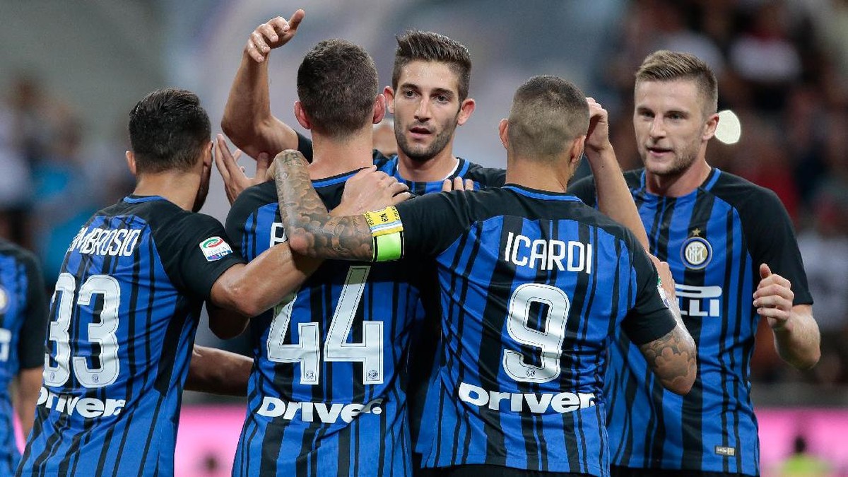 Icardi dan Perisic tengah dispekulasikan masa depannya (Emilio Andreolli/Getty Images)