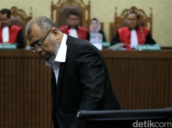 Jejak Patrialis Akbar: Politisi, Menteri, Hakim, Terbukti Korupsi