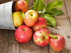 Dapatkan 8 Manfaat ​Makan​ Apel, Turunkan Berat Badan hingga Perkuat Gusi