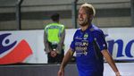 Foto: Maitimo Hat-trick, Persib Pesta Setengah Lusin Gol