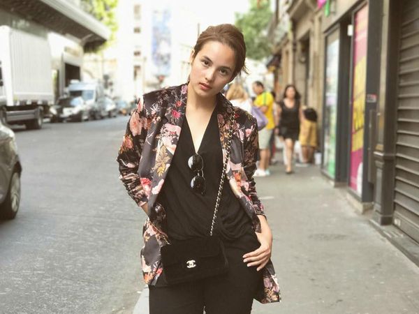 10 Foto Artis Indonesia dengan Penampilan Stylish