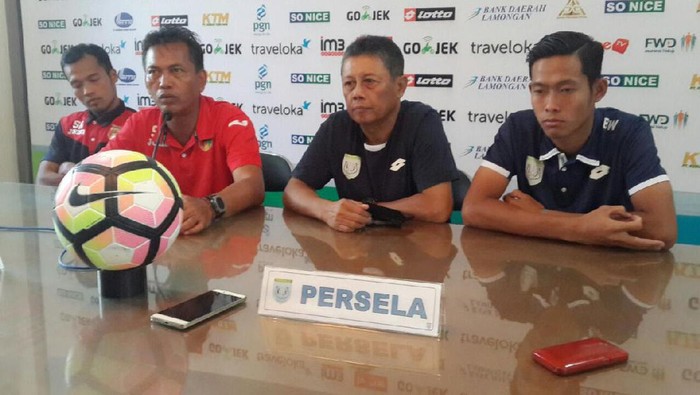 Misi Bangkit Persela Lawan Mitra Kukar
