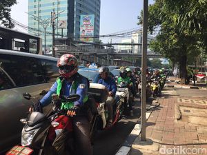 Kendala Jika Larangan Motor di Rasuna Said Berlaku Kendala Jika Larangan Motor di Rasuna Said Berlaku