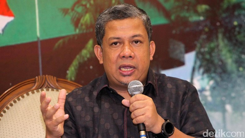 Anies Dicegah ke Podium, Fahri: Orang Sekitar Jokowi Amatiran!