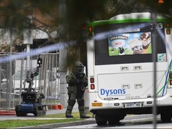 Robot Penjinak Bom Dikerahkan Periksa Sebuah Bus di Melbourne